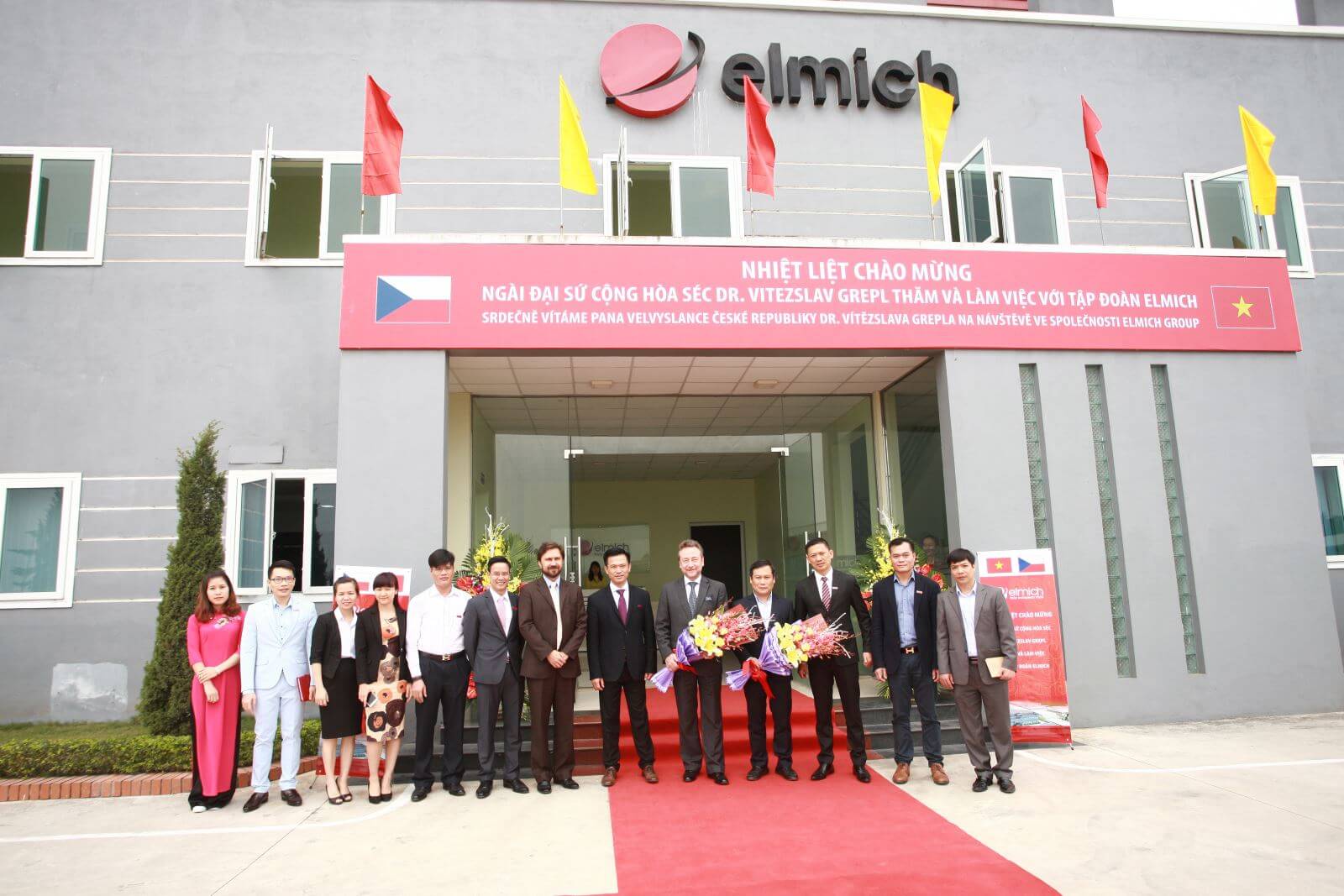 Tập đoàn Elmich vinh dự đón tiếp Đại sứ Séc thăm Nhà máy tại Hà Nam