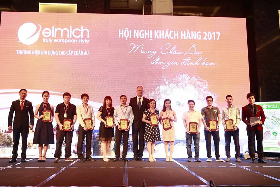 HỘI NGHỊ KHÁCH HÀNG TẠI HÀ NỘI THÀNH CÔNG VÀ ẤN TƯỢNG