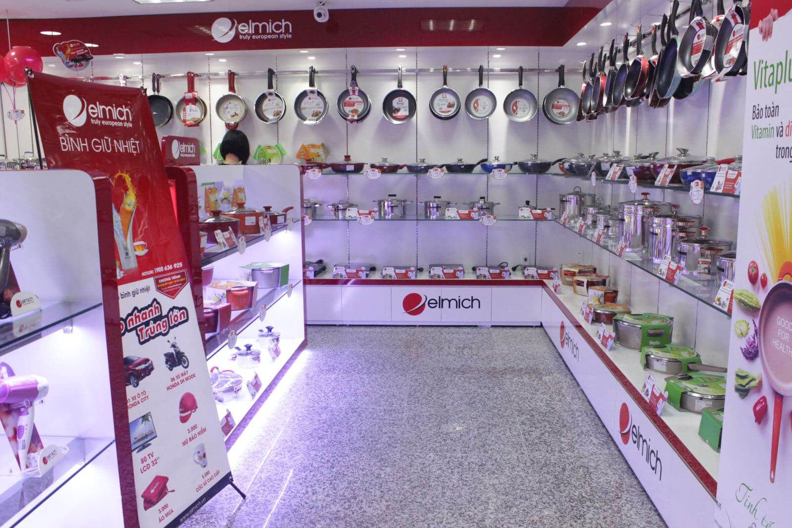 img_4089 Không gian trưng bày sang trọng của Showroom