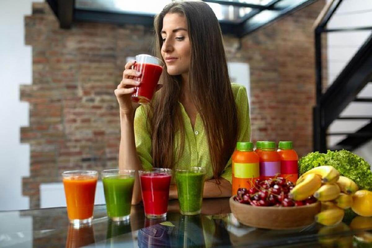 Nên uống nước ép khi nào để hấp thụ dưỡng chất tốt nhất?