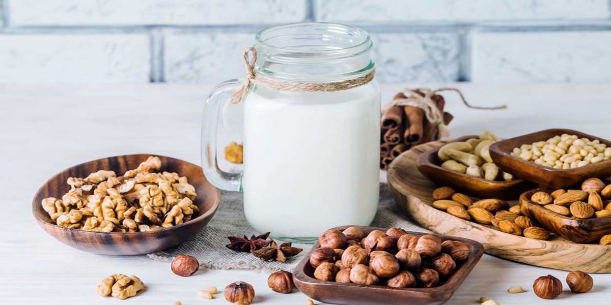 2 Cách làm sữa óc chó hạnh nhân thơm ngon hấp dẫn