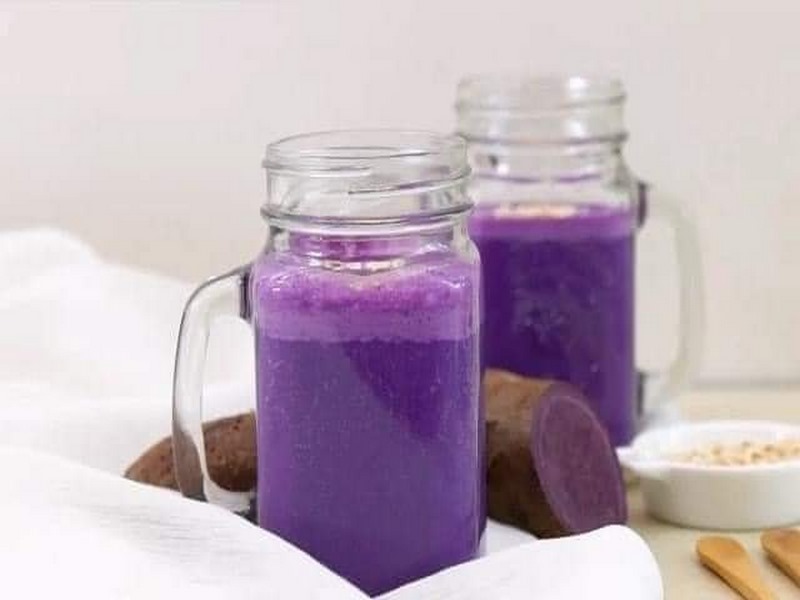 Sữa khoai lang tím hạt sen thanh mát thích hợp uống ngày se lạnh