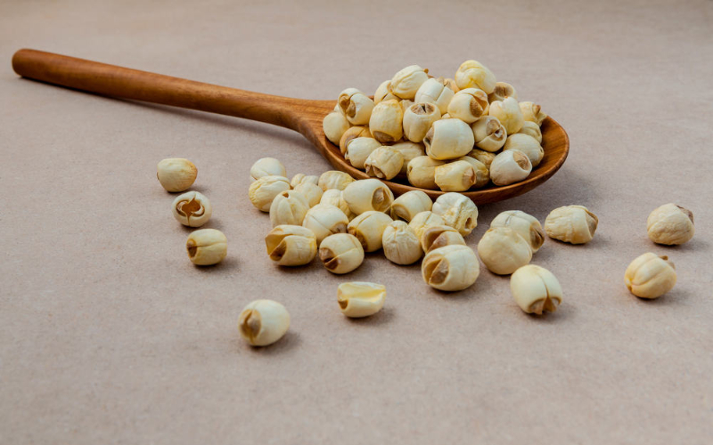 Cách chọn mua hạt sen