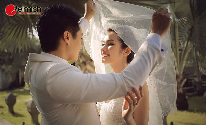 Tuổi Thìn hợp màu gì, kỵ màu gì? Hình 7: Hôn nhân của người tuổi Tuất khá êm đềm và hạnh phúc